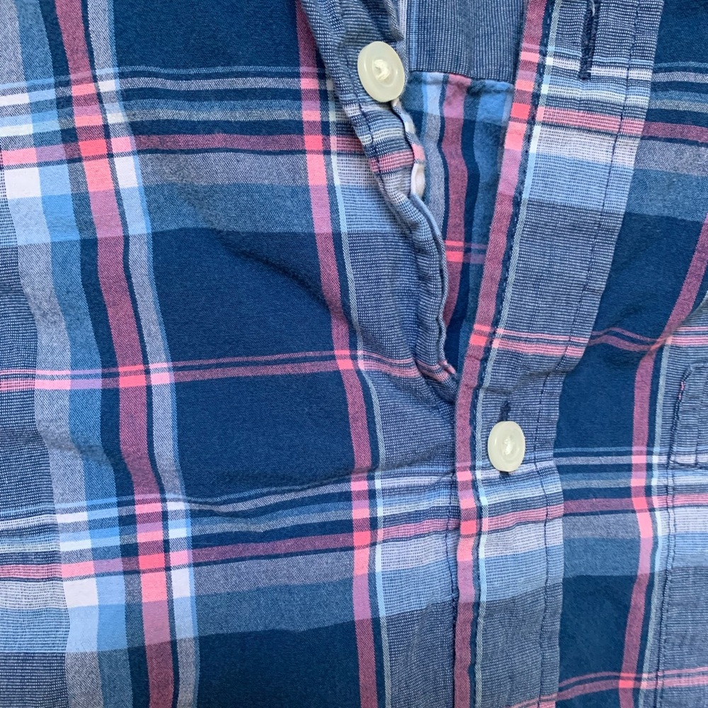 Old Navy size Large short sleeve button down pink and blue plaid - Picture 2 of 5